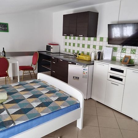 Apartmani Tominac ซริกเวนิซา ภายนอก รูปภาพ